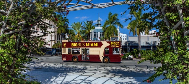 Miami Tourist Bus & Boat Trip around Celebrity Homes